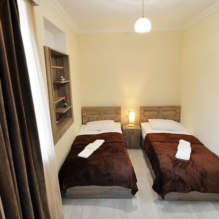 Guesthouse Family Tiflis Habitación foto