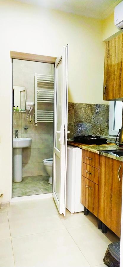 Guesthouse Family Tiflis Habitación foto