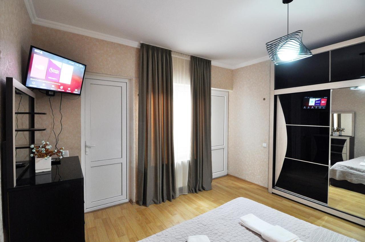 Guesthouse Family Tiflis Exterior foto