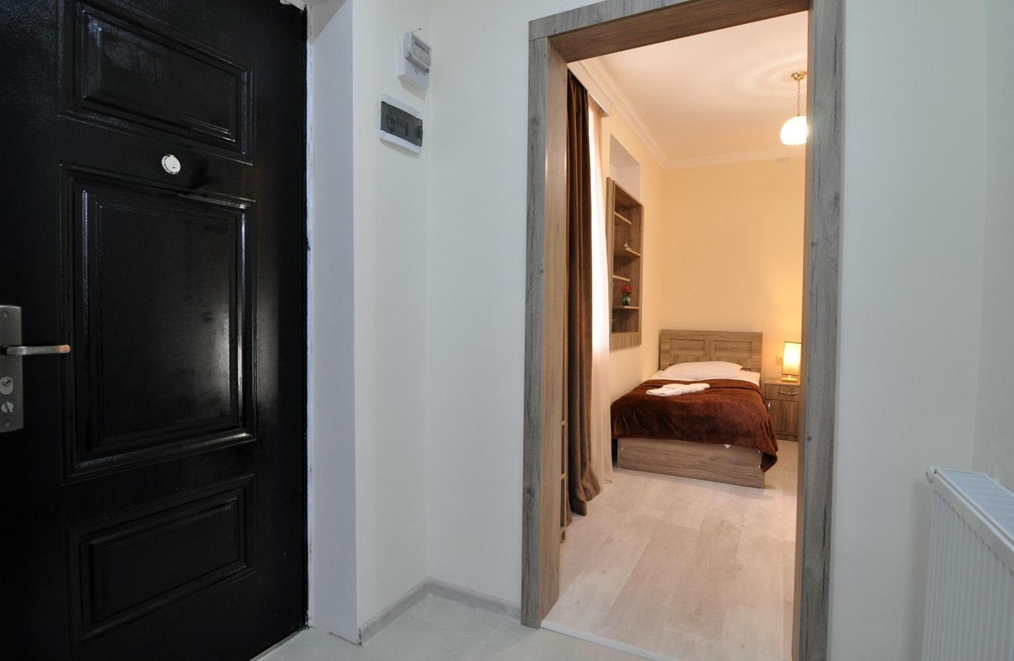 Guesthouse Family Tiflis Habitación foto