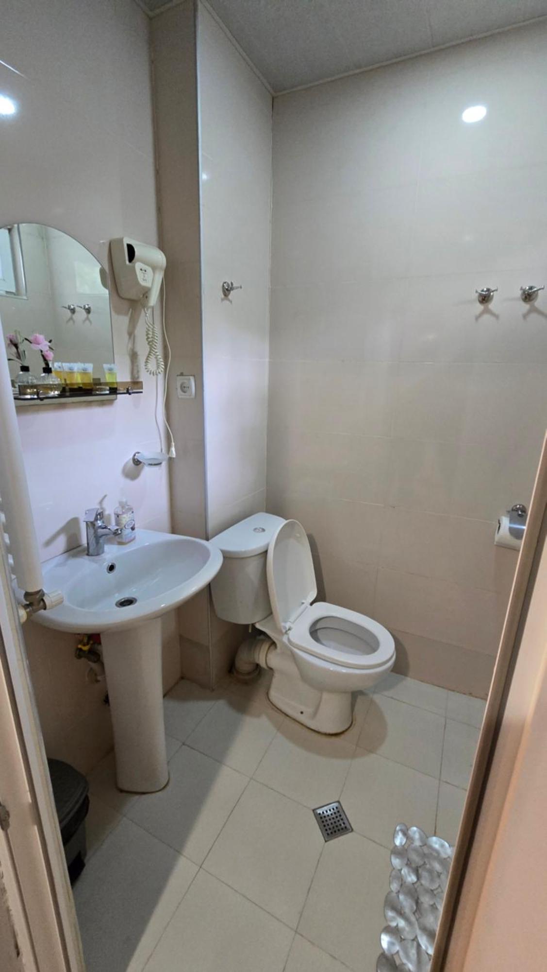 Guesthouse Family Tiflis Habitación foto